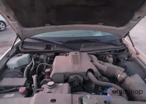 2004 Lincoln Town Car Ultimate z USA, uszkodzony, nr VIN 1LNHM83W84Y641017